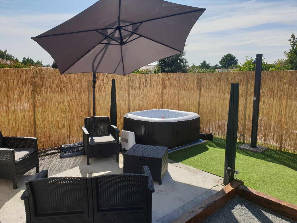 Beau Logement Avec Terrasse, Jacuzzi Et Terrain De Petanque Privatif A 5 Minutes De La Plage Audenge Dış mekan fotoğraf